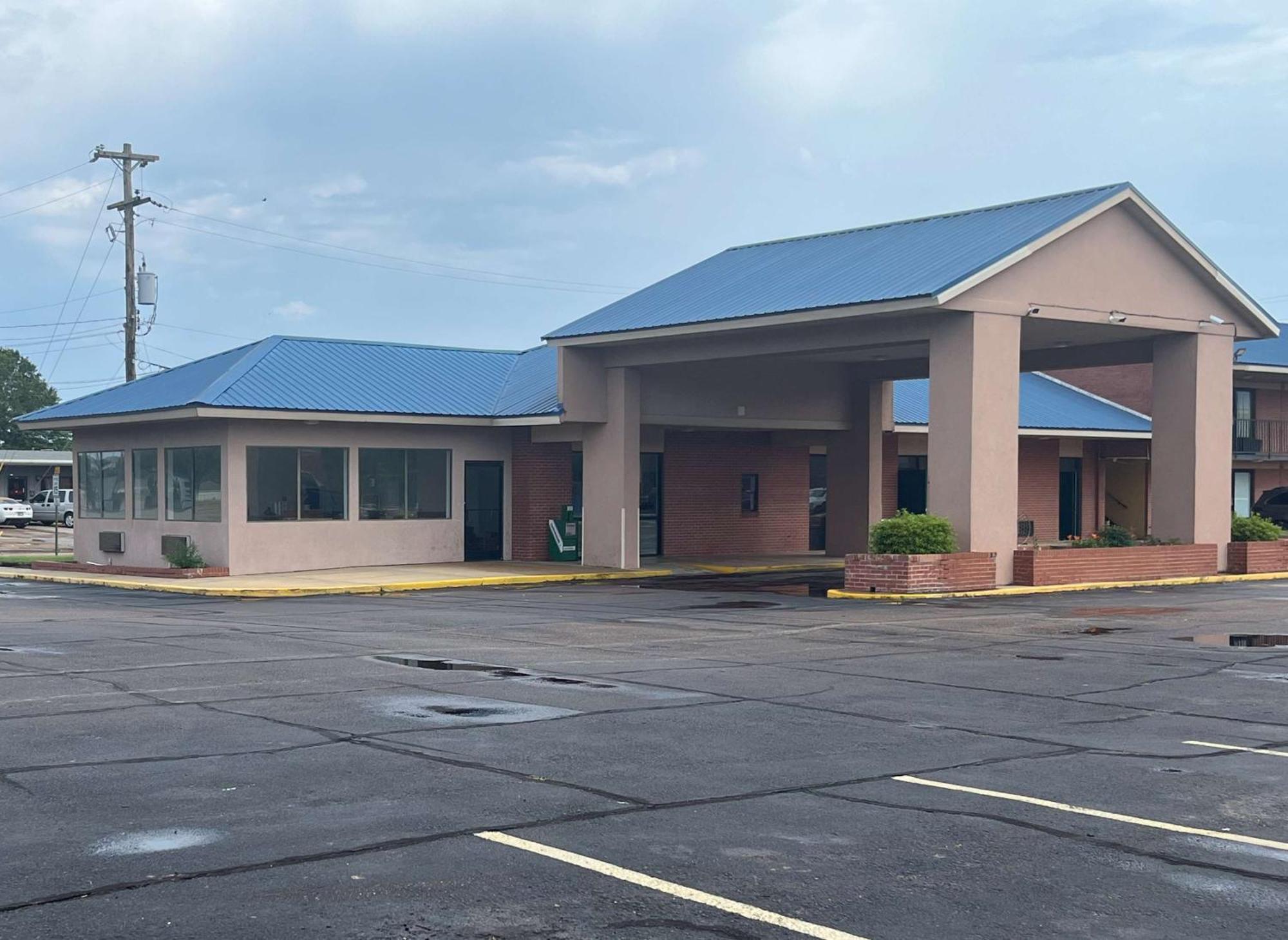 Motel 6 Greenwood, Ms 外观 照片