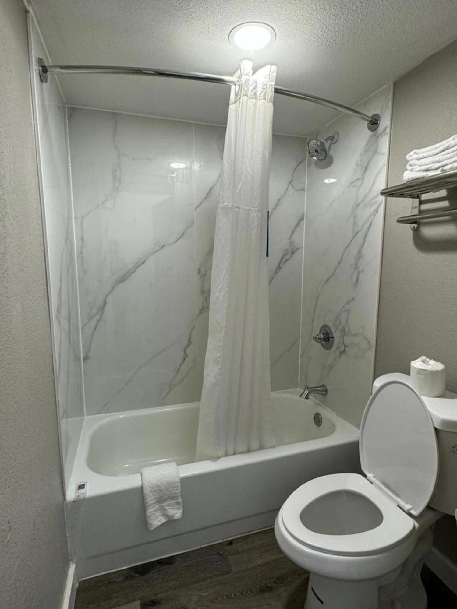 Motel 6 Greenwood, Ms 外观 照片